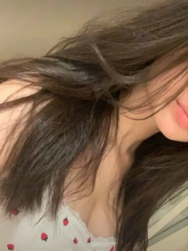 Samaira Iyer, escort model in Camac Street