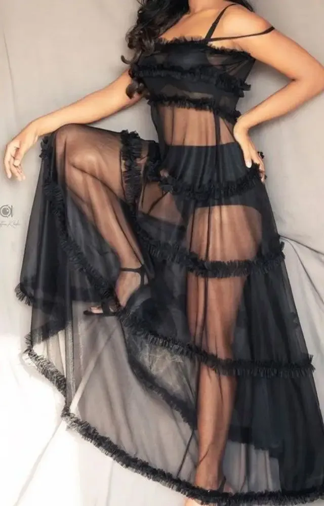 Tara Menon, escort model in Park Street